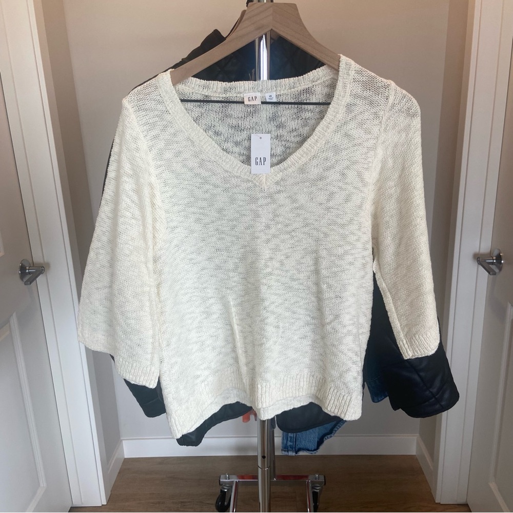 GAP Off-White Knit Pullover XS